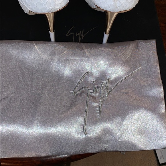 Giuseppe Zanotti python white lace up booties - Picture 5 of 5